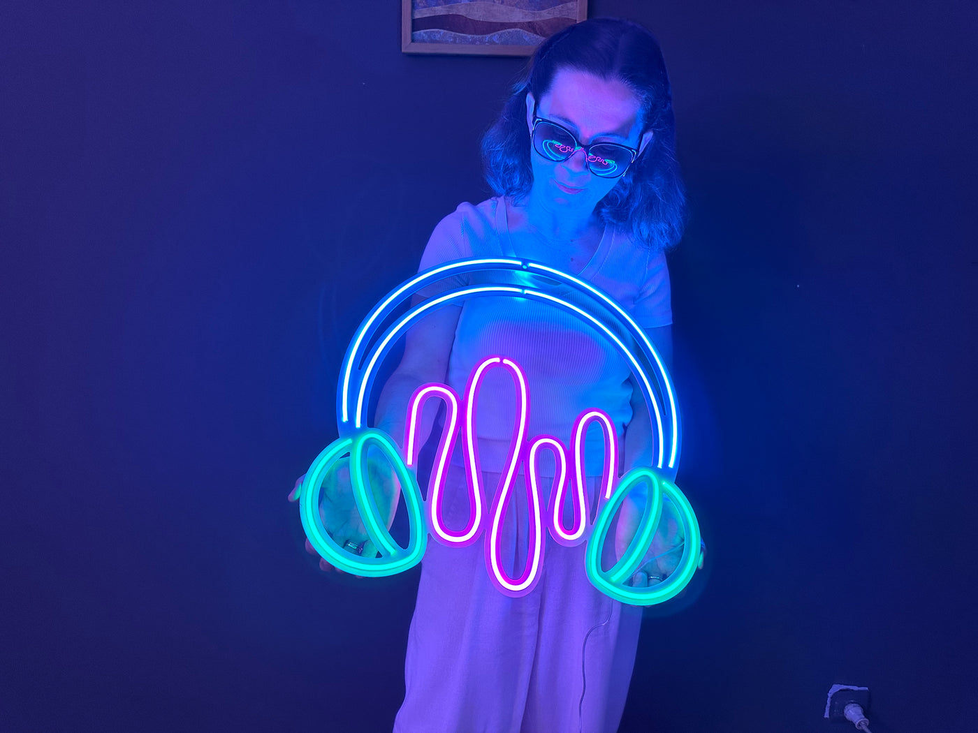 Headphone Neon Metal Sign