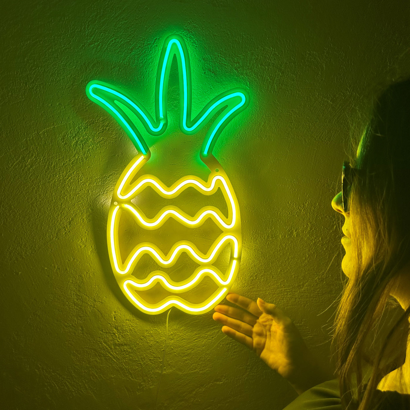 Pineapple Neon Metal Sign