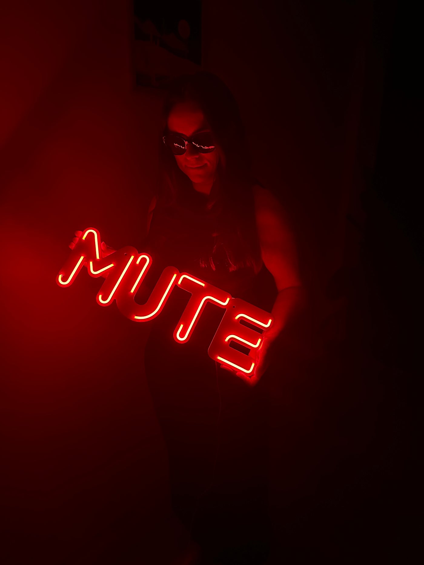 Mute Neon Metal Sign