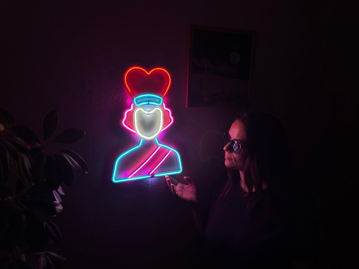 Queen Neon Metal Sign